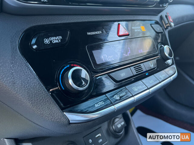 Черный Хендай Ioniq, объемом двигателя 28 л и пробегом 115 тыс. км за 15190 $, фото 18 на Automoto.ua