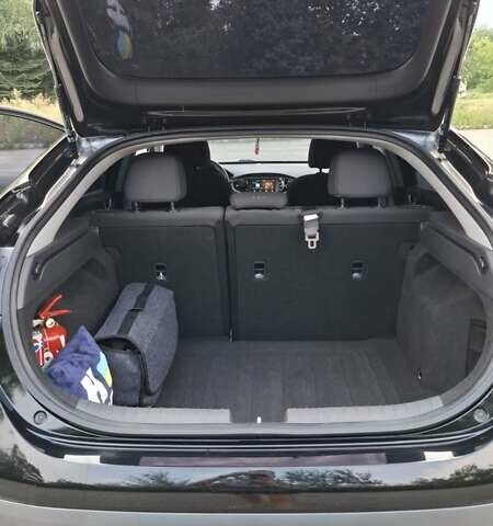 Чорний Хендай Ioniq, об'ємом двигуна 1.58 л та пробігом 150 тис. км за 14200 $, фото 11 на Automoto.ua