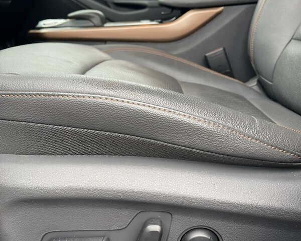 Черный Хендай Ioniq, объемом двигателя 0 л и пробегом 113 тыс. км за 13300 $, фото 24 на Automoto.ua