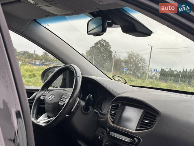 Хендай Ioniq 2017 в Львове на Automoto.ua Черный Хендай Ioniq, объемом двигателя 0 л и пробегом 110 тыс. км за 13300 $, фото 15 на Automoto.ua