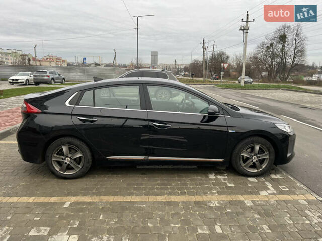 Черный Хендай Ioniq, объемом двигателя 0 л и пробегом 86 тыс. км за 12999 $, фото 18 на Automoto.ua