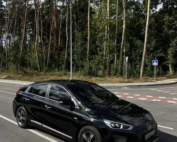 Хендай Ioniq 2017 в Житомире на Automoto.ua Черный Хендай Ioniq, объемом двигателя 0 л и пробегом 193 тыс. км за 12500 $, фото 13 на Automoto.ua