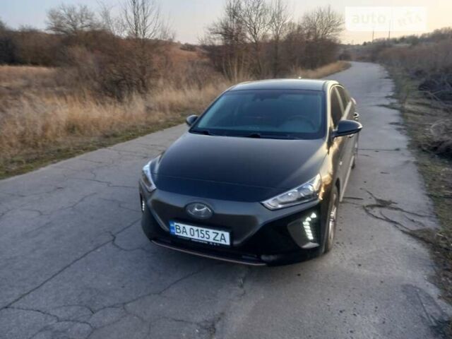 Чорний Хендай Ioniq, об'ємом двигуна 0 л та пробігом 154 тис. км за 15500 $, фото 1 на Automoto.ua