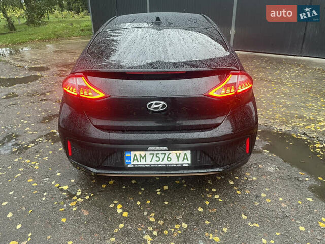 Черный Хендай Ioniq, объемом двигателя 0 л и пробегом 122 тыс. км за 13200 $, фото 4 на Automoto.ua