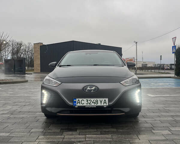 Черный Хендай Ioniq, объемом двигателя 0 л и пробегом 86 тыс. км за 13000 $, фото 5 на Automoto.ua