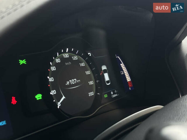 Чорний Хендай Ioniq, об'ємом двигуна 0 л та пробігом 130 тис. км за 12300 $, фото 17 на Automoto.ua