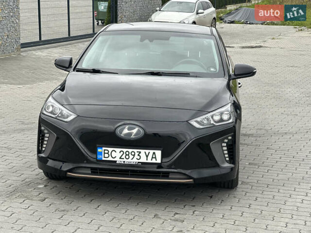 Хендай Ioniq 2017 в Львове на Automoto.ua Черный Хендай Ioniq, объемом двигателя 0 л и пробегом 110 тыс. км за 13300 $, фото 1 на Automoto.ua