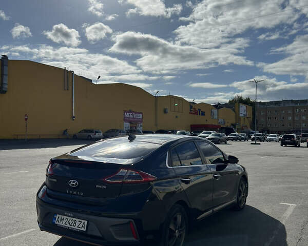 Хендай Ioniq 2017 в Житомире на Automoto.ua Черный Хендай Ioniq, объемом двигателя 0 л и пробегом 193 тыс. км за 12500 $, фото 3 на Automoto.ua