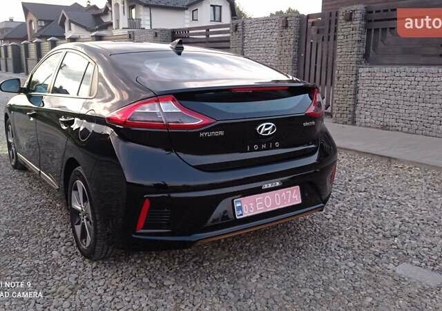 Черный Хендай Ioniq, объемом двигателя 0 л и пробегом 109 тыс. км за 12150 $, фото 6 на Automoto.ua
