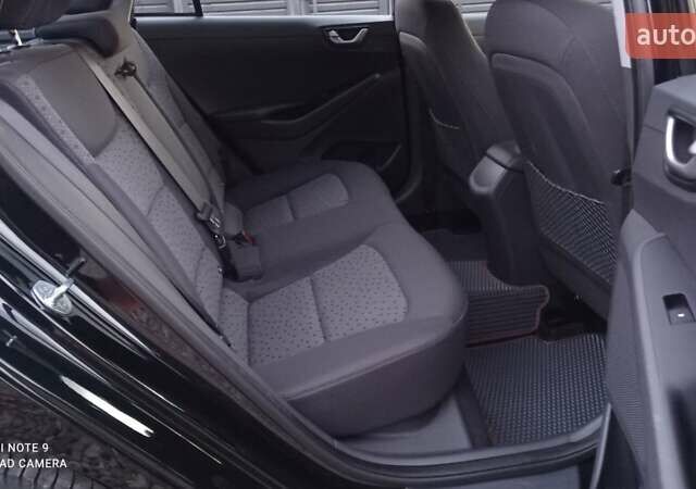 Черный Хендай Ioniq, объемом двигателя 0 л и пробегом 109 тыс. км за 12150 $, фото 26 на Automoto.ua