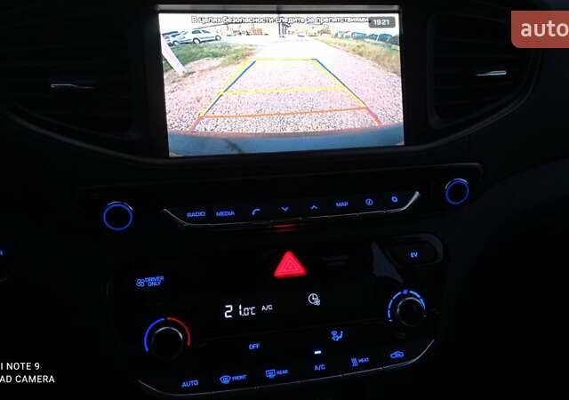 Черный Хендай Ioniq, объемом двигателя 0 л и пробегом 109 тыс. км за 12150 $, фото 32 на Automoto.ua