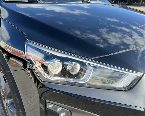Хендай Ioniq 2017 в Житомире на Automoto.ua Черный Хендай Ioniq, объемом двигателя 0 л и пробегом 193 тыс. км за 12500 $, фото 5 на Automoto.ua