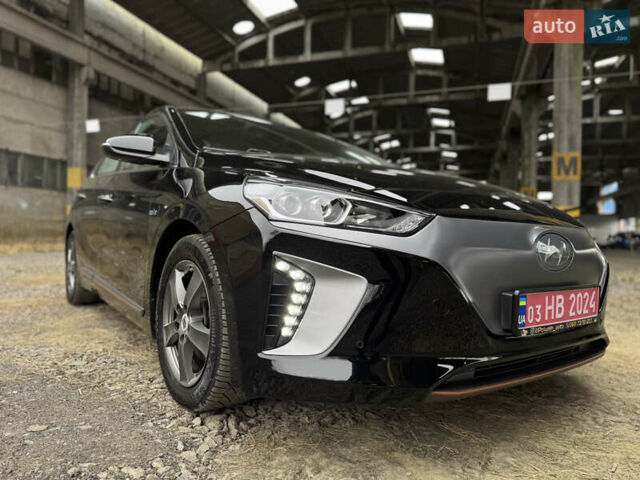 Чорний Хендай Ioniq, об'ємом двигуна 0 л та пробігом 130 тис. км за 12300 $, фото 1 на Automoto.ua