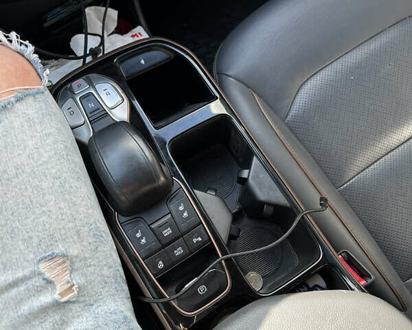 Хендай Ioniq 2017 в Житомире на Automoto.ua Черный Хендай Ioniq, объемом двигателя 0 л и пробегом 193 тыс. км за 12500 $, фото 10 на Automoto.ua