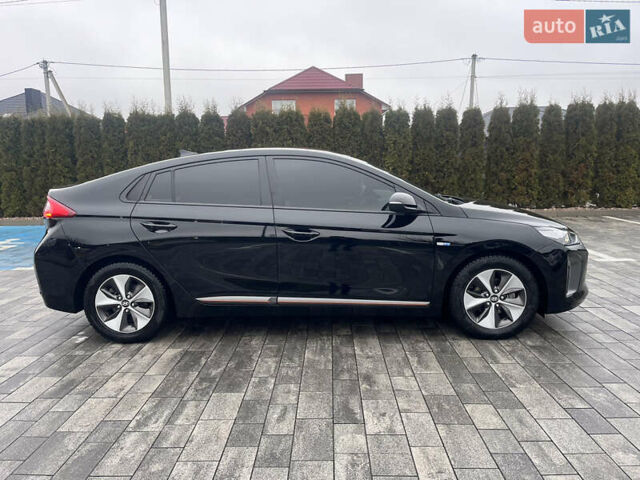 Черный Хендай Ioniq, объемом двигателя 0 л и пробегом 86 тыс. км за 13000 $, фото 4 на Automoto.ua