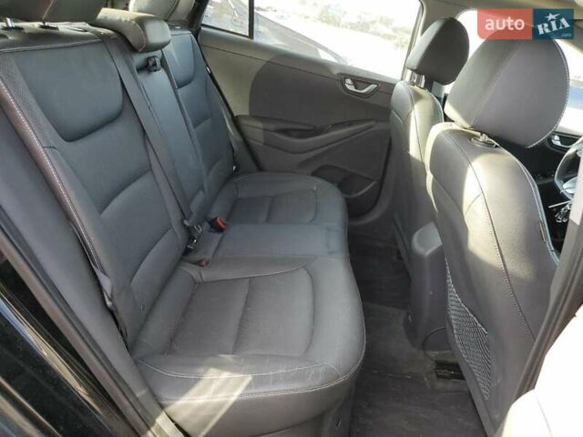 Черный Хендай Ioniq, объемом двигателя 1.6 л и пробегом 145 тыс. км за 3000 $, фото 9 на Automoto.ua