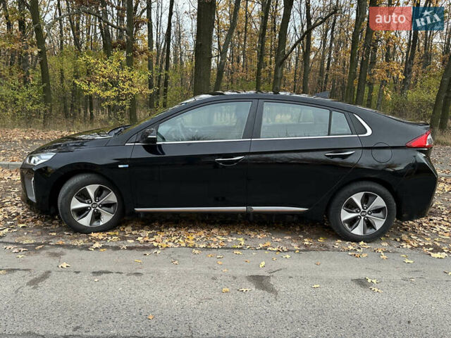 Черный Хендай Ioniq, объемом двигателя 0 л и пробегом 147 тыс. км за 12900 $, фото 9 на Automoto.ua