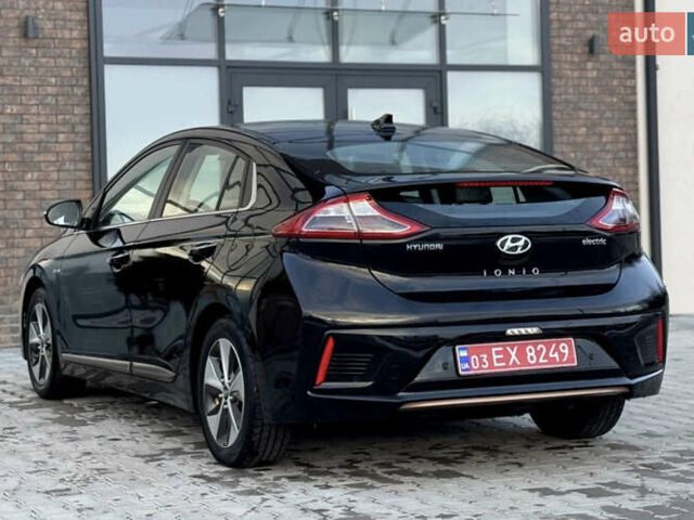 Черный Хендай Ioniq, объемом двигателя 0 л и пробегом 105 тыс. км за 12150 $, фото 11 на Automoto.ua
