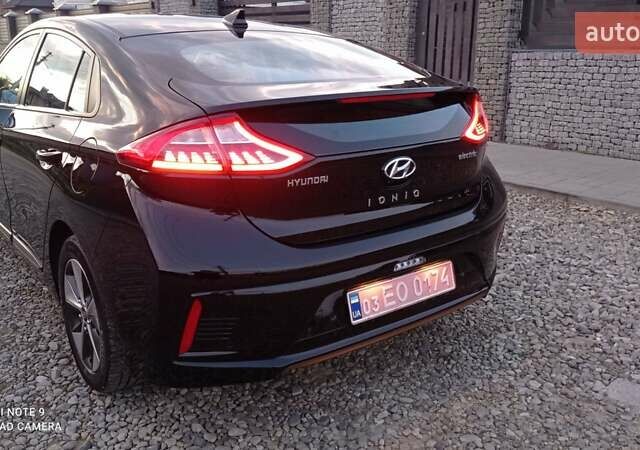 Черный Хендай Ioniq, объемом двигателя 0 л и пробегом 109 тыс. км за 12150 $, фото 9 на Automoto.ua