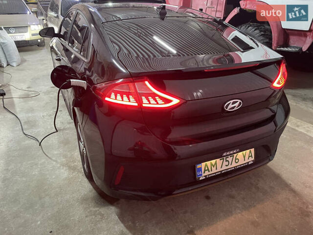 Черный Хендай Ioniq, объемом двигателя 0 л и пробегом 122 тыс. км за 13200 $, фото 16 на Automoto.ua