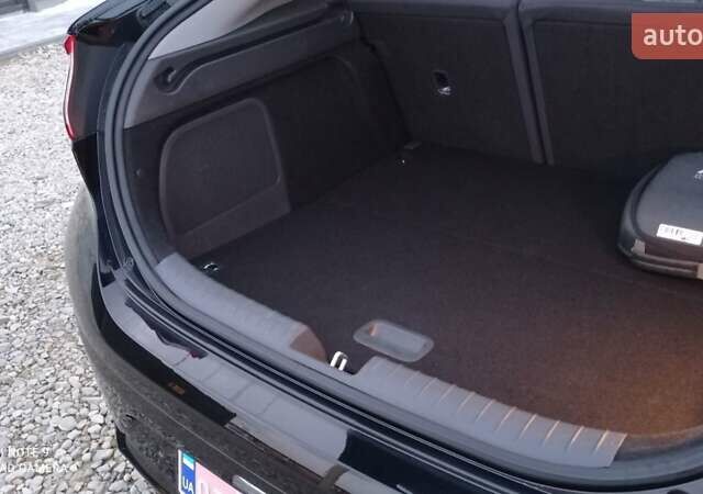 Черный Хендай Ioniq, объемом двигателя 0 л и пробегом 109 тыс. км за 12150 $, фото 30 на Automoto.ua