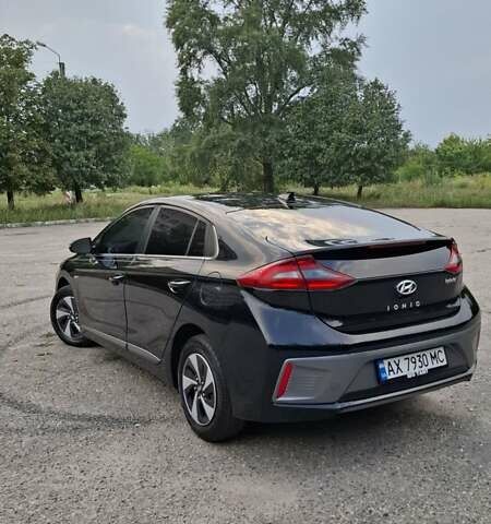 Чорний Хендай Ioniq, об'ємом двигуна 1.58 л та пробігом 150 тис. км за 14200 $, фото 2 на Automoto.ua