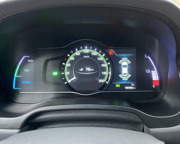 Черный Хендай Ioniq, объемом двигателя 0 л и пробегом 128 тыс. км за 12300 $, фото 33 на Automoto.ua