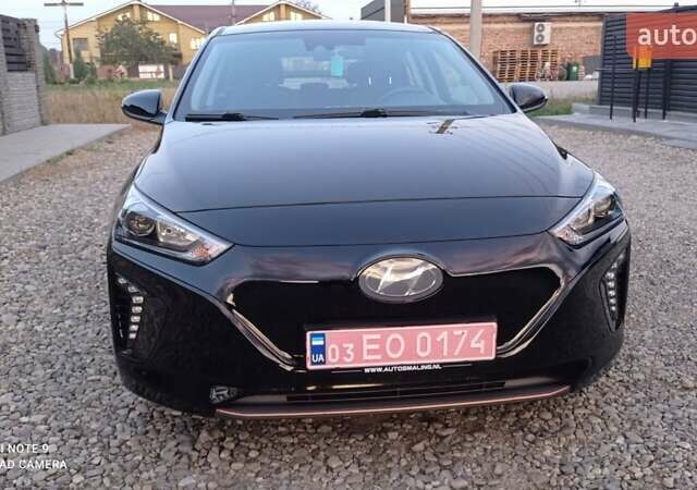Черный Хендай Ioniq, объемом двигателя 0 л и пробегом 109 тыс. км за 12150 $, фото 17 на Automoto.ua