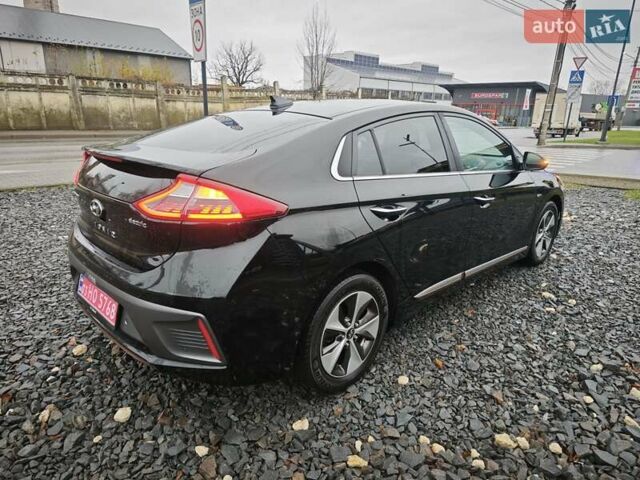 Чорний Хендай Ioniq, об'ємом двигуна 0 л та пробігом 98 тис. км за 13250 $, фото 11 на Automoto.ua