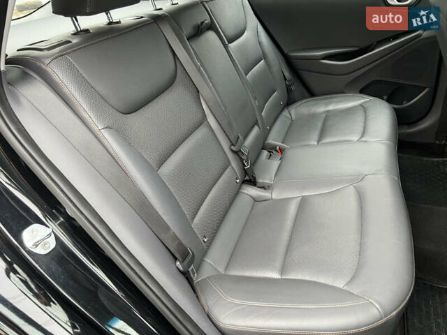 Чорний Хендай Ioniq, об'ємом двигуна 0 л та пробігом 103 тис. км за 12900 $, фото 51 на Automoto.ua