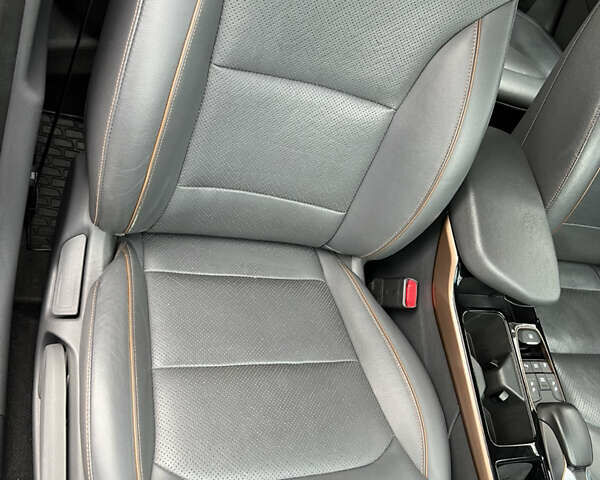 Чорний Хендай Ioniq, об'ємом двигуна 0 л та пробігом 103 тис. км за 12900 $, фото 47 на Automoto.ua