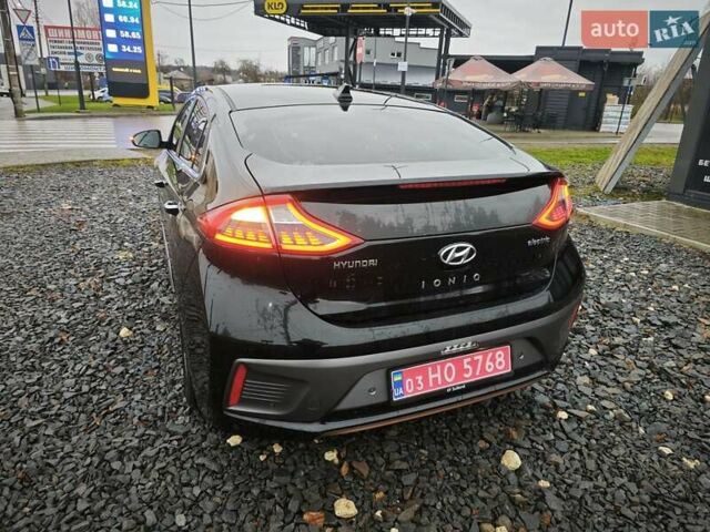 Чорний Хендай Ioniq, об'ємом двигуна 0 л та пробігом 98 тис. км за 13250 $, фото 12 на Automoto.ua