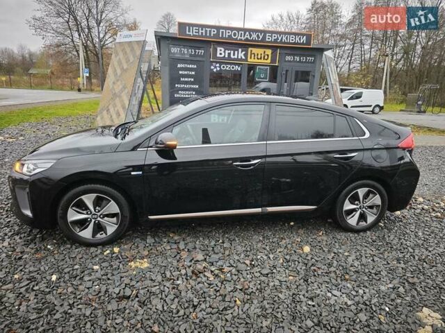 Чорний Хендай Ioniq, об'ємом двигуна 0 л та пробігом 98 тис. км за 13250 $, фото 5 на Automoto.ua
