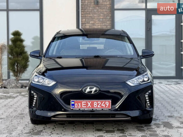 Черный Хендай Ioniq, объемом двигателя 0 л и пробегом 105 тыс. км за 12150 $, фото 6 на Automoto.ua