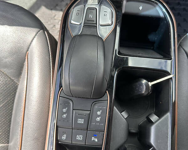 Чорний Хендай Ioniq, об'ємом двигуна 0 л та пробігом 121 тис. км за 12950 $, фото 18 на Automoto.ua