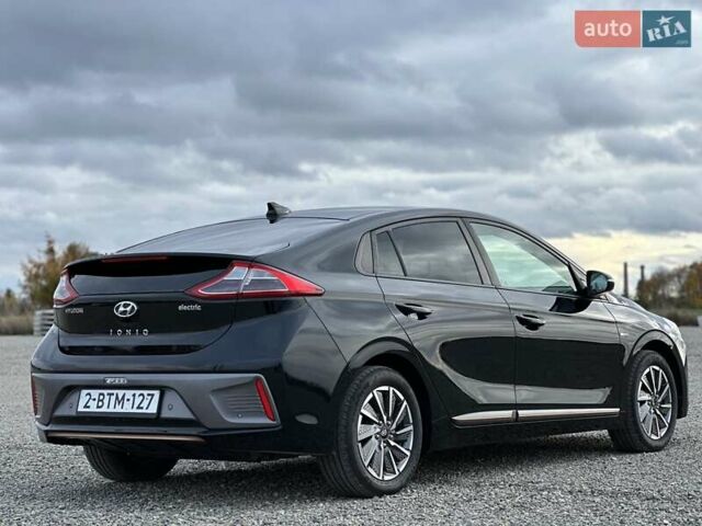 Черный Хендай Ioniq, объемом двигателя 0 л и пробегом 122 тыс. км за 11999 $, фото 20 на Automoto.ua