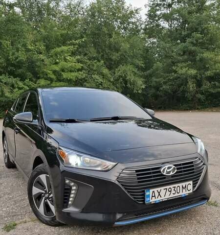 Чорний Хендай Ioniq, об'ємом двигуна 1.58 л та пробігом 150 тис. км за 14200 $, фото 8 на Automoto.ua
