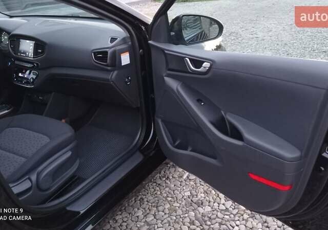 Черный Хендай Ioniq, объемом двигателя 0 л и пробегом 109 тыс. км за 12150 $, фото 23 на Automoto.ua