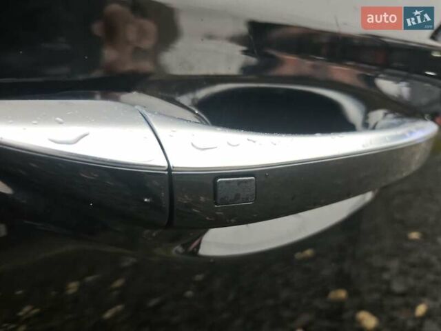 Черный Хендай Ioniq, объемом двигателя 0 л и пробегом 99 тыс. км за 12950 $, фото 25 на Automoto.ua