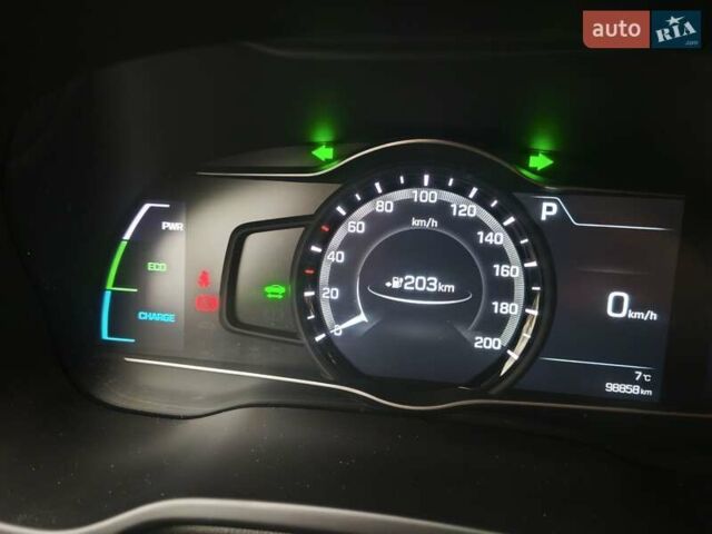 Чорний Хендай Ioniq, об'ємом двигуна 0 л та пробігом 98 тис. км за 13250 $, фото 57 на Automoto.ua