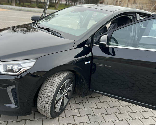 Черный Хендай Ioniq, объемом двигателя 0 л и пробегом 128 тыс. км за 12300 $, фото 7 на Automoto.ua