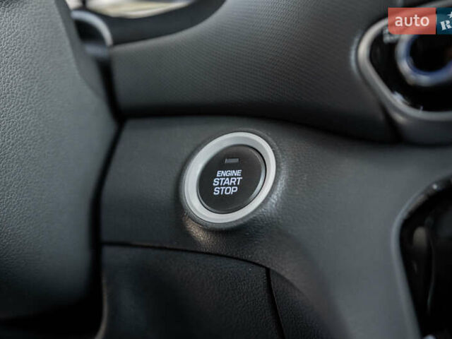 Чорний Хендай Ioniq, об'ємом двигуна 1.58 л та пробігом 53 тис. км за 15850 $, фото 32 на Automoto.ua