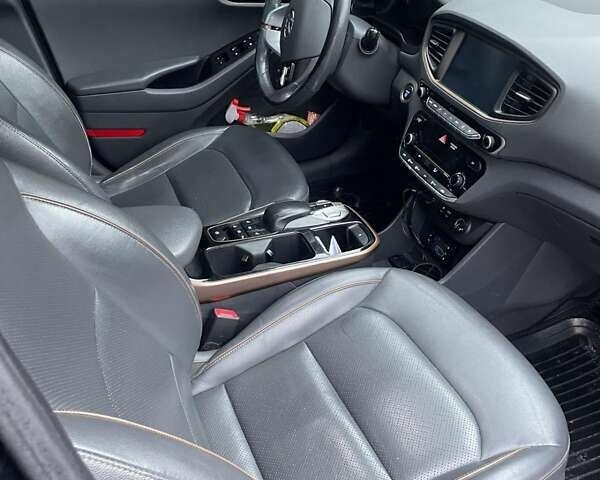 Чорний Хендай Ioniq, об'ємом двигуна 0 л та пробігом 183 тис. км за 11400 $, фото 2 на Automoto.ua