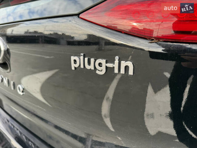 Черный Хендай Ioniq, объемом двигателя 1.6 л и пробегом 77 тыс. км за 15900 $, фото 66 на Automoto.ua