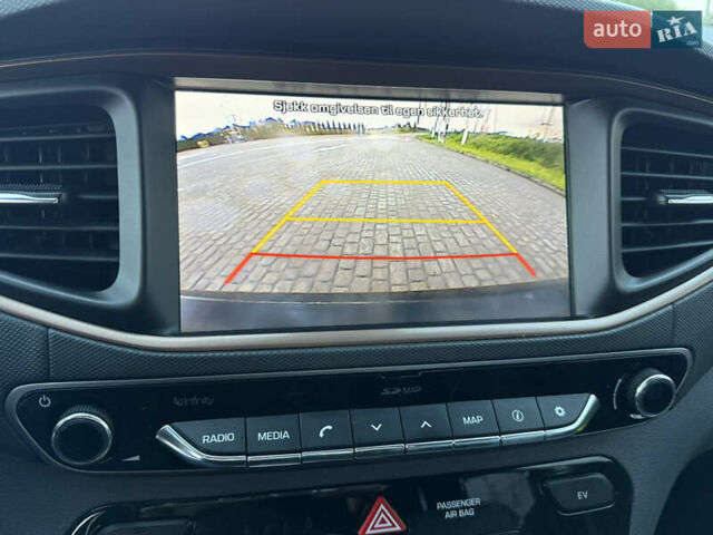 Черный Хендай Ioniq, объемом двигателя 0 л и пробегом 145 тыс. км за 12499 $, фото 38 на Automoto.ua