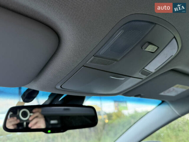 Черный Хендай Ioniq, объемом двигателя 0 л и пробегом 145 тыс. км за 12499 $, фото 39 на Automoto.ua