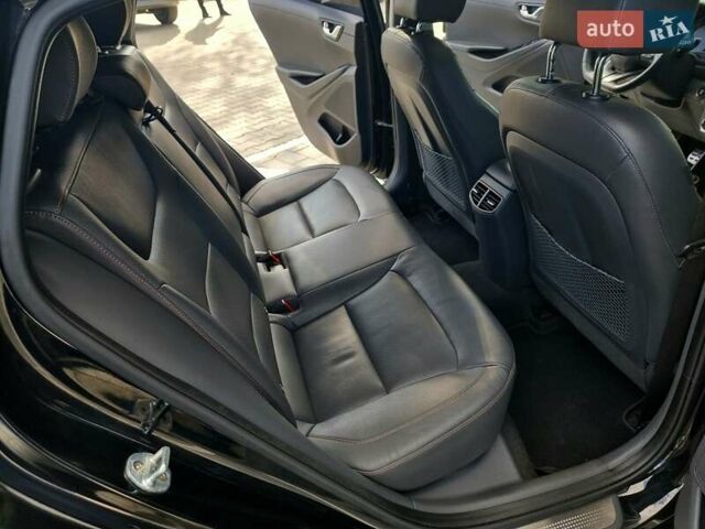 Хендай Ioniq 2018 у Вінниці на Automoto.ua Чорний Хендай Ioniq, об'ємом двигуна 0 л та пробігом 100 тис. км за 13999 $, фото 56 на Automoto.ua