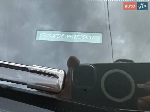 Черный Хендай Ioniq, объемом двигателя 0 л и пробегом 145 тыс. км за 12499 $, фото 64 на Automoto.ua