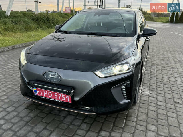 Черный Хендай Ioniq, объемом двигателя 0 л и пробегом 145 тыс. км за 12499 $, фото 13 на Automoto.ua
