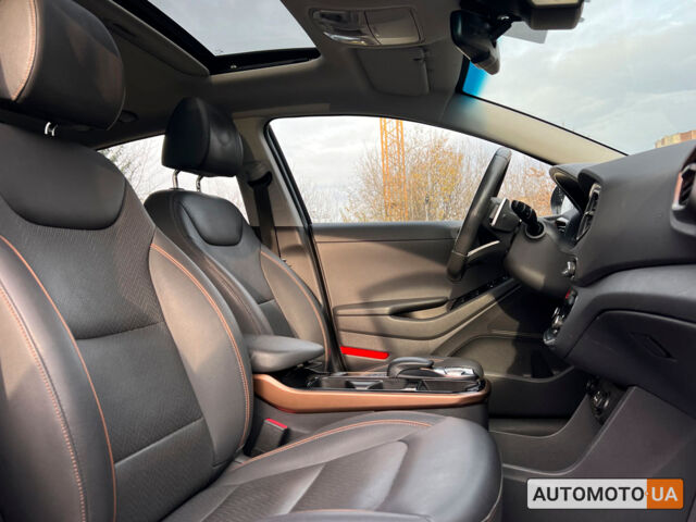 Черный Хендай Ioniq, объемом двигателя 28 л и пробегом 97 тыс. км за 13800 $, фото 8 на Automoto.ua